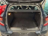 2022 Renault Captur Hybrid Sedan for sale, Japanese used car export - photo 15 of 15 | GULJI TRADERS