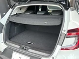 2023 Renault Captur Hybrid Sedan for sale, Japanese used car export - photo 34 of 47 | GULJI TRADERS