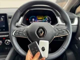 2023 Renault Captur Hybrid Sedan for sale, Japanese used car export - photo 4 of 44 | GULJI TRADERS