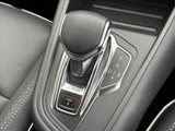2023 Renault Captur Hybrid Sedan for sale, Japanese used car export - photo 22 of 44 | GULJI TRADERS