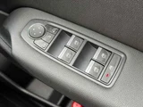 2023 Renault Captur Hybrid Sedan for sale, Japanese used car export - photo 23 of 44 | GULJI TRADERS