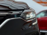 2023 Renault Captur Hybrid Sedan for sale, Japanese used car export - photo 35 of 44 | GULJI TRADERS