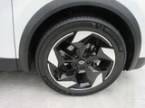 2025 Renault Captur Hybrid Sedan for sale, Japanese used car export - photo 12 of 46 | GULJI TRADERS