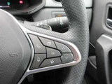 2025 Renault Captur Hybrid Sedan for sale, Japanese used car export - photo 30 of 46 | GULJI TRADERS