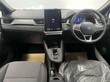 2026 Renault Captur Hybrid Sedan for sale, Japanese used car export - photo 2 of 9 | GULJI TRADERS
