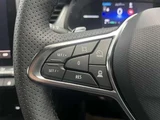 2026 Renault Captur Hybrid Sedan for sale, Japanese used car export - photo 8 of 9 | GULJI TRADERS