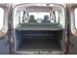 2013 Renault Kangoo 1.6 Van for sale, Japanese used car export - photo 29 of 50 | GULJI TRADERS