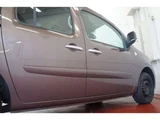 2013 Renault Kangoo 1.6 Van for sale, Japanese used car export - photo 38 of 50 | GULJI TRADERS
