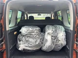 2015 Renault Kangoo Van for sale, Japanese used car export - photo 27 of 28 | GULJI TRADERS