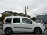 2017 Renault Kangoo EDC Bluetooth Van for sale, Japanese used car export - photo 16 of 56 | GULJI TRADERS