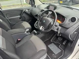 2017 Renault Kangoo EDC Bluetooth Van for sale, Japanese used car export - photo 31 of 56 | GULJI TRADERS
