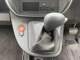 2017 Renault Kangoo Van for sale, Japanese used car export - photo 23 of 79 | GULJI TRADERS