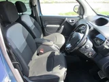 2021 Renault Kangoo Van for sale, Japanese used car export - photo 23 of 36 | GULJI TRADERS