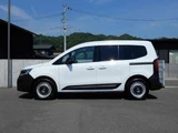2024 Renault Kangoo 7EDC Van for sale, Japanese used car export - photo 11 of 39 | GULJI TRADERS