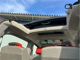 2011 Renault Kangoo Bebop 1.6 Van for sale, Japanese used car export - photo 15 of 61 | GULJI TRADERS
