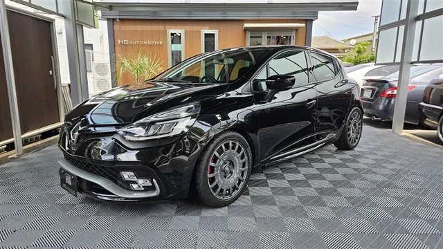 2018 Renault Lutecia Sedan for sale, Japanese used car export | GULJI TRADERS