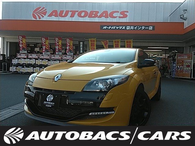 2013 Renault Megane 2000 6FMT 2WD - photo 1 2013 Renault Megane 2000 6FMT 2WD Sedan for sale, Japanese used car export - photo 1 of 3 | GULJI TRADERS