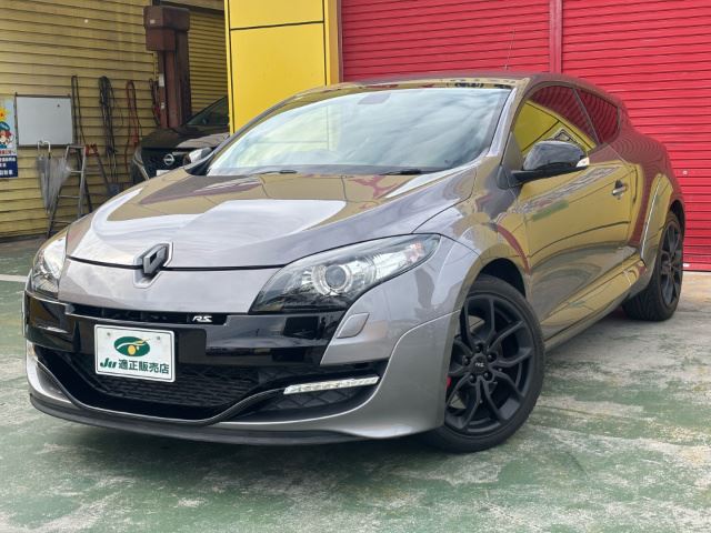 2014 Renault Megane - photo 1 2014 Renault Megane Sedan for sale, Japanese used car export - photo 1 of 80 | GULJI TRADERS