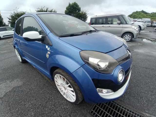 2012 Renault Twingo - photo 1 2012 Renault Twingo Sedan for sale, Japanese used car export | GULJI TRADERS