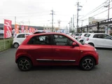 2016 Renault Twingo Sedan for sale, Japanese used car export - photo 11 of 47 | GULJI TRADERS