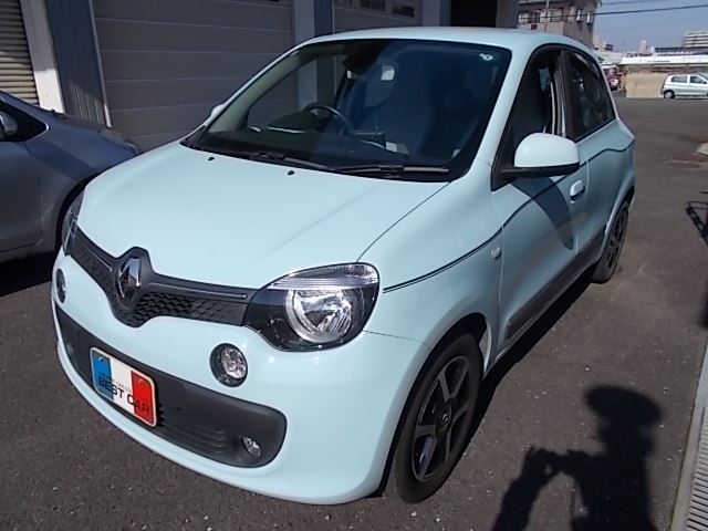 2017 Renault Twingo Sedan for sale, Japanese used car export - photo 1 of 8 | GULJI TRADERS