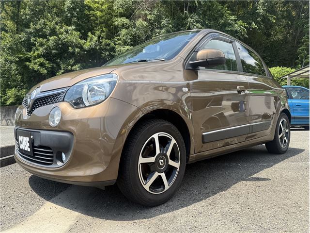 2017 Renault Twingo - photo 1 2017 Renault Twingo Sedan for sale, Japanese used car export | GULJI TRADERS