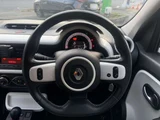 2017 Renault Twingo Sedan for sale, Japanese used car export - photo 11 of 30 | GULJI TRADERS