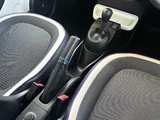 2017 Renault Twingo Sedan for sale, Japanese used car export - photo 15 of 37 | GULJI TRADERS