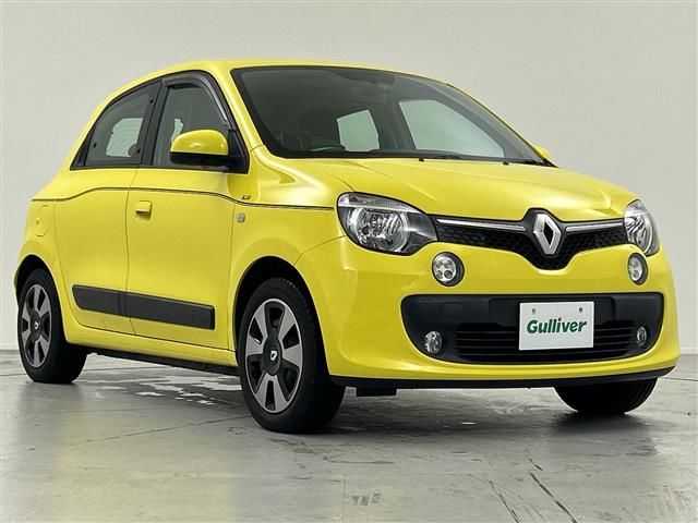 2017 Renault Twingo - photo 1 2017 Renault Twingo Sedan for sale, Japanese used car export | GULJI TRADERS