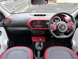 2017 Renault Twingo Sedan for sale, Japanese used car export - photo 11 of 22 | GULJI TRADERS