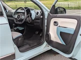 2018 Renault Twingo Sedan for sale, Japanese used car export - photo 21 of 73 | GULJI TRADERS