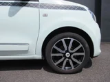 2019 Renault Twingo Sedan for sale, Japanese used car export - photo 25 of 33 | GULJI TRADERS