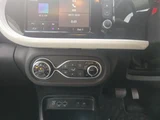 2020 Renault Twingo EDC Sedan for sale, Japanese used car export - photo 21 of 24 | GULJI TRADERS