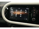 2021 Renault Twingo Sedan for sale, Japanese used car export - photo 11 of 41 | GULJI TRADERS