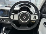 2021 Renault Twingo EDC Sedan for sale, Japanese used car export - photo 16 of 23 | GULJI TRADERS