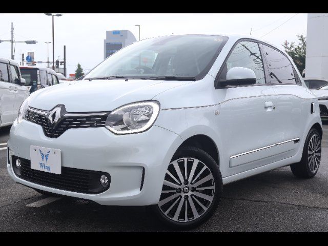 2022 Renault Twingo - photo 1 2022 Renault Twingo Sedan for sale, Japanese used car export - photo 1 of 24 | GULJI TRADERS