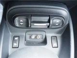 2011 Renault Wind Base Sedan for sale, Japanese used car export - photo 31 of 40 | GULJI TRADERS
