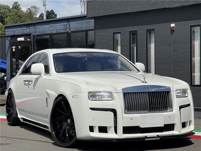 2011 Rolls-Royce Ghost WALD fully customized 24-inch alloy wheels - photo 1 2011 Rolls-Royce Ghost WALD fully customized 24-inch alloy wheels White Sedan for sale, Japanese used car export | GULJI TRADERS