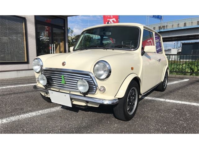 1998 Rover Mini Paul Smith White Sedan for sale, Japanese used car export | GULJI TRADERS