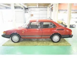 1992 Saab 900 Series 900I 16 3 service records Seibu Jihan warranty Dealer car 40,000 km mileage Red Sedan for sale, Japanese used car export - photo 13 of 32 | GULJI TRADERS
