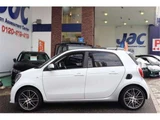 2017 Smart ForFour BRABUS Exclusive Other Sedan for sale, Japanese used car export - photo 8 of 45 | GULJI TRADERS