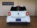 2017 Smart ForFour Turbo, black leather seats, panoramic gas White Sedan for sale, Japanese used car export - photo 4 of 9 | GULJI TRADERS
