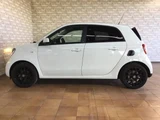 2017 Smart ForFour Turbo, black leather seats, panoramic gas White Sedan for sale, Japanese used car export - photo 8 of 9 | GULJI TRADERS