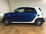 2017 Smart ForFour BRABUS Exclusive One-O Blue Sedan for sale, Japanese used car export - photo 8 of 9 | GULJI TRADERS