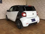 2018 Smart ForFour BRABUS Exclusive Panorama White Sedan for sale, Japanese used car export - photo 6 of 9 | GULJI TRADERS
