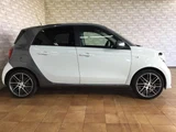 2018 Smart ForFour BRABUS Exclusive Panorama White Sedan for sale, Japanese used car export - photo 8 of 9 | GULJI TRADERS
