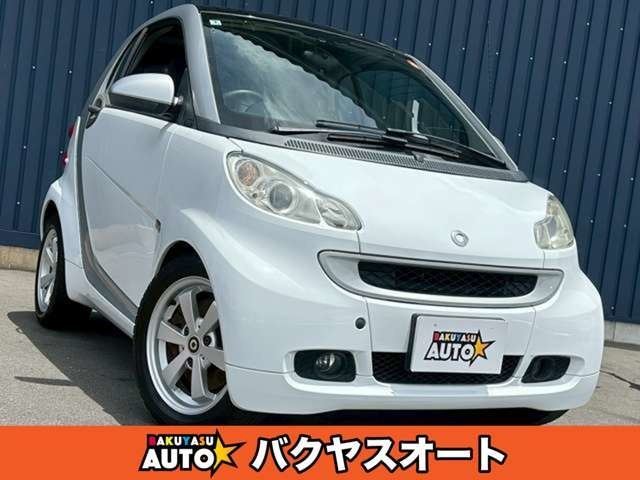 2011 Smart ForTwo Coupe MHD Coupe for sale, Japanese used car export - photo 1 of 45 | GULJI TRADERS