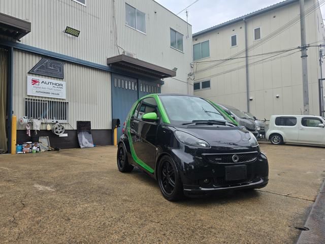 2014 Smart ForTwo BRABUS Sedan for sale, Japanese used car export - photo 1 of 22 | GULJI TRADERS