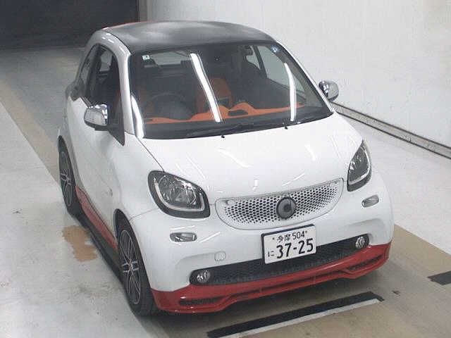2015 Smart ForTwo Sedan for sale, Japanese used car export - photo 1 of 2 | GULJI TRADERS