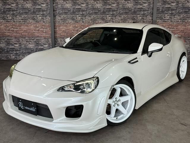 2013 Subaru BRZ R - photo 1 2013 Subaru BRZ R Sedan for sale, Japanese used car export | GULJI TRADERS